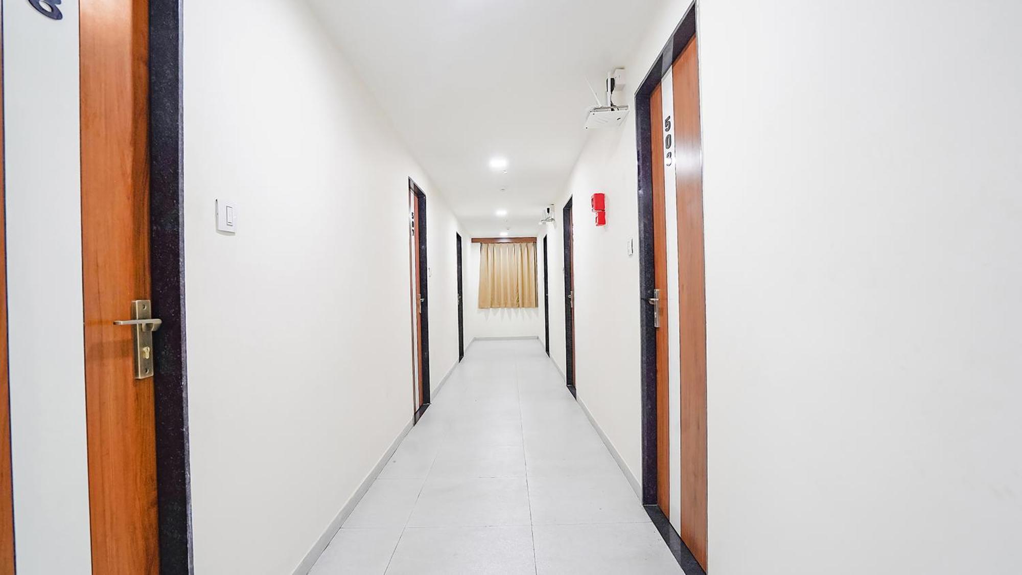 Fabhotel Vishala In Ahmedabad Exteriör bild