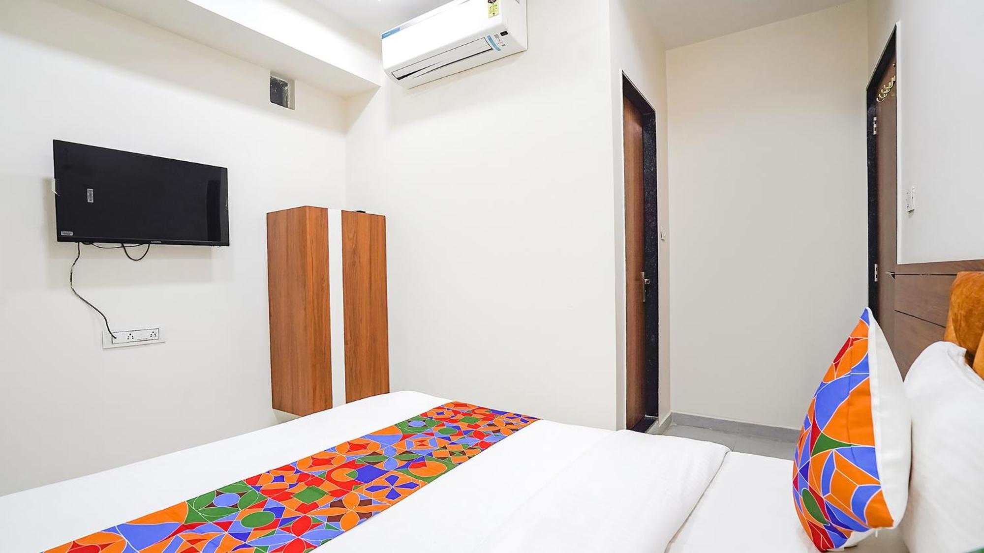 Fabhotel Vishala In Ahmedabad Exteriör bild