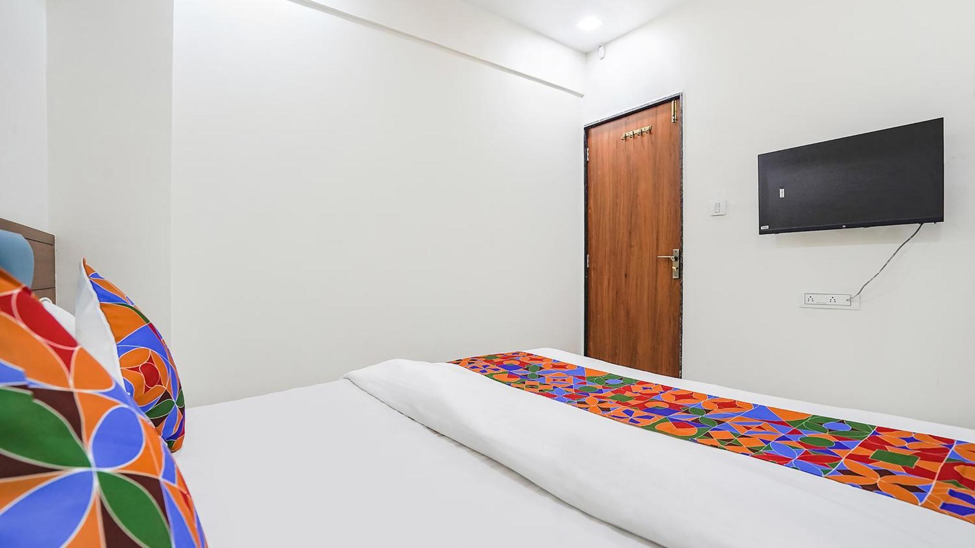 Fabhotel Vishala In Ahmedabad Exteriör bild