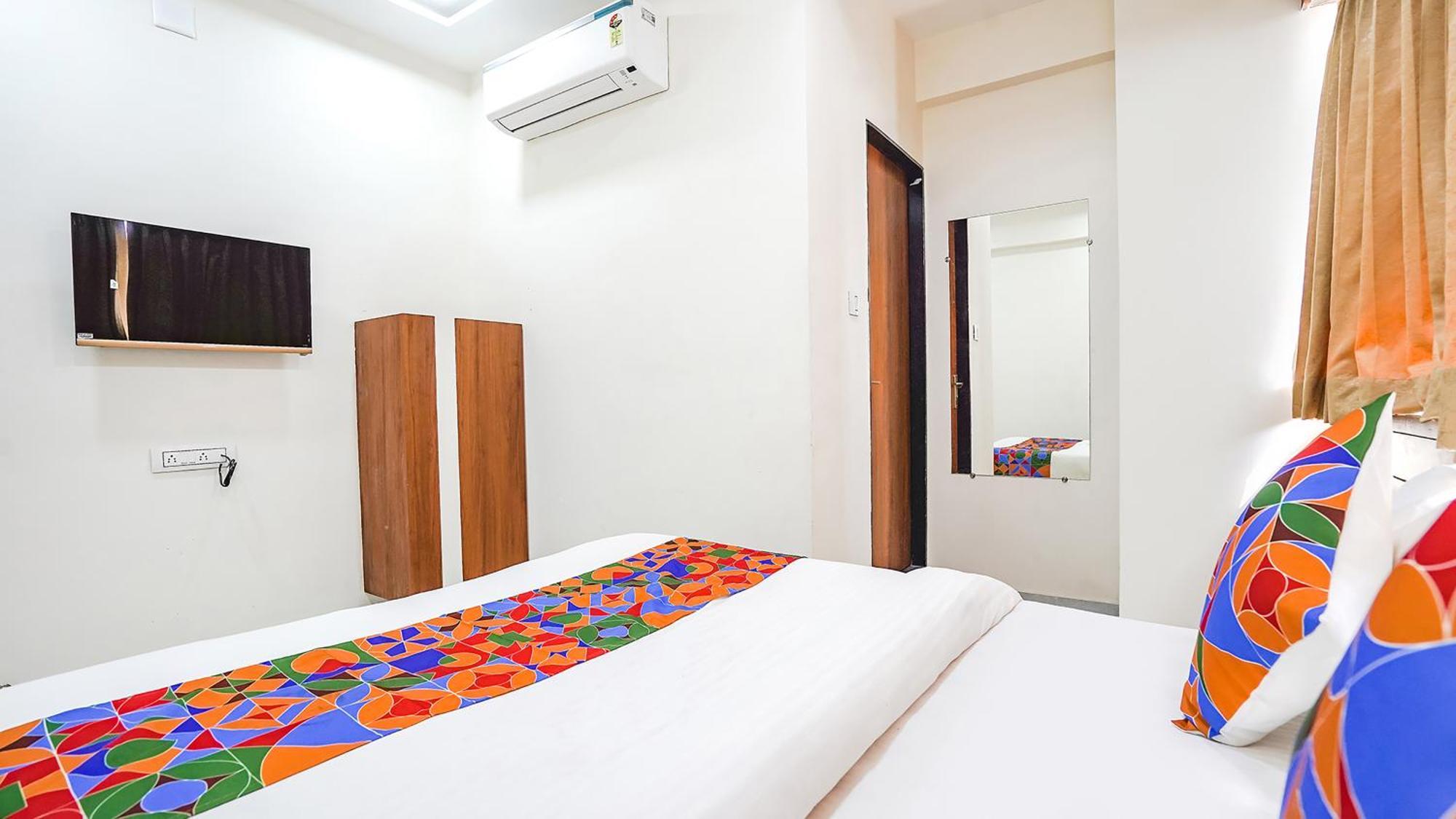 Fabhotel Vishala In Ahmedabad Exteriör bild