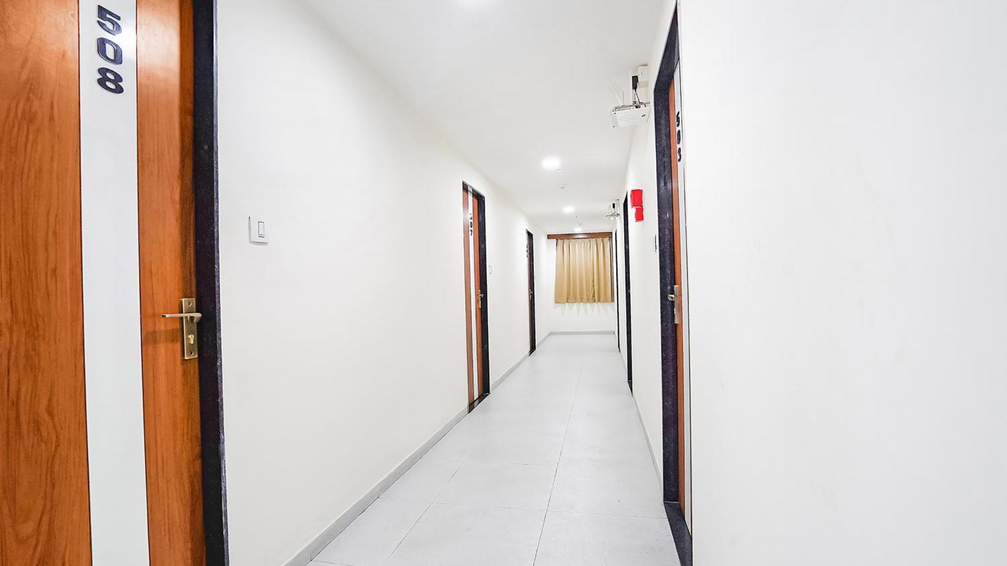 Fabhotel Vishala In Ahmedabad Exteriör bild